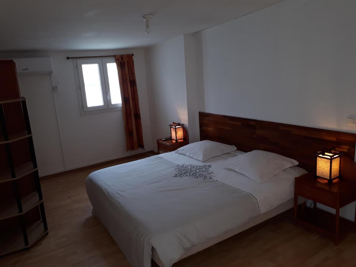 Les Anones Lägenhet Saint-Gilles-les Bains Exteriör bild